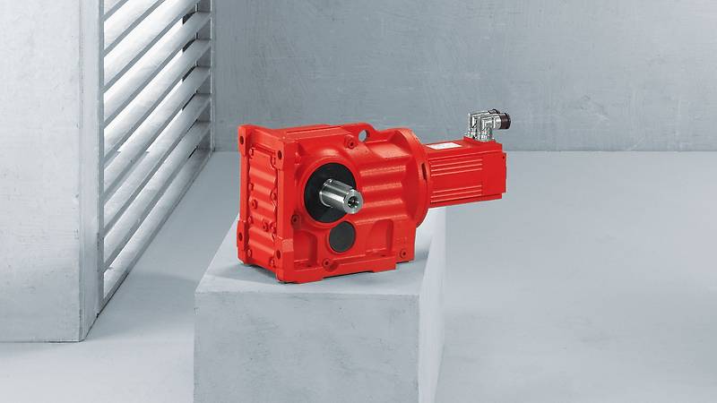 helical_bevel_servo_gearmotors_800x450